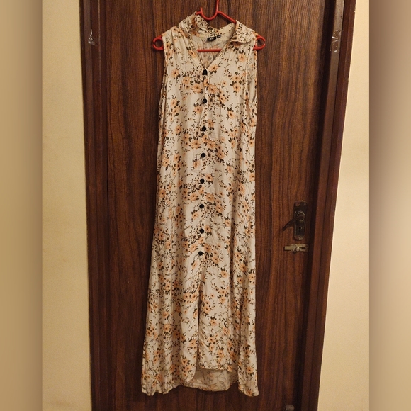 H&M Dresses & Skirts - H&m button down maxi dress sleeveless